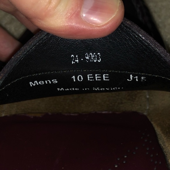 Johnston and Murphy classic red/cordovan loafer. - Picture 7 of 7